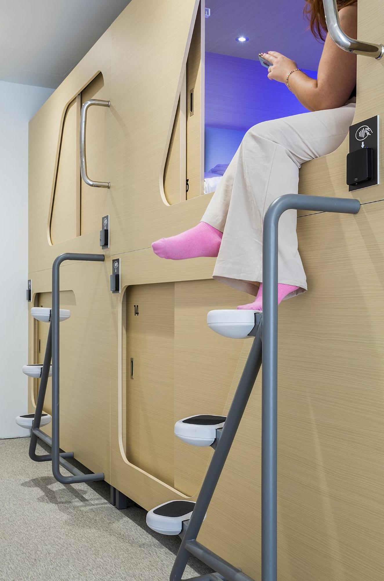 Urban Cube Hostel Sevilla Zewnętrze zdjęcie