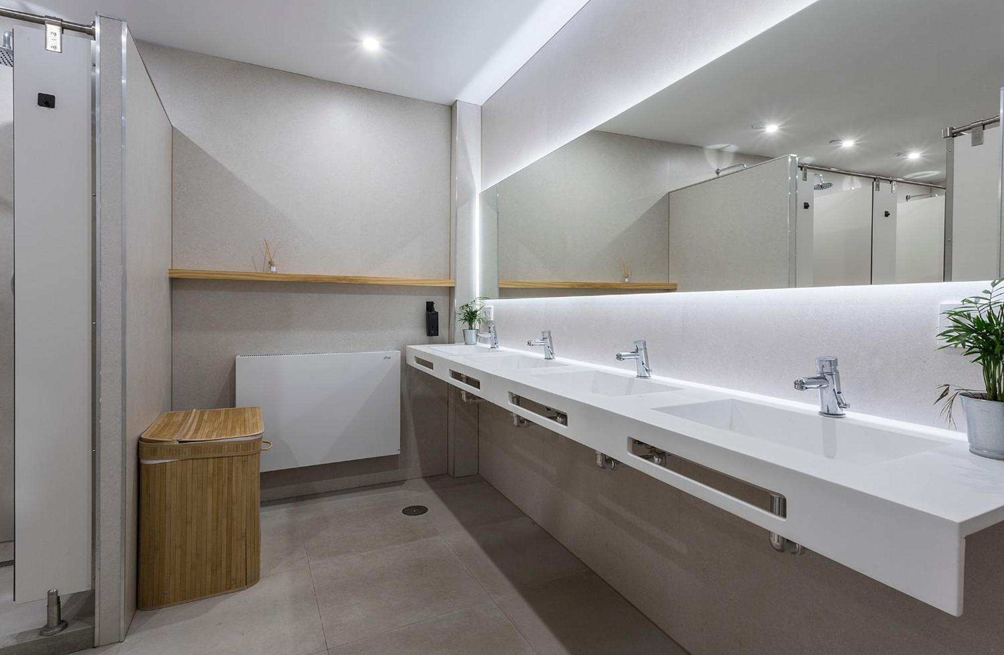 Urban Cube Hostel Sevilla Zewnętrze zdjęcie